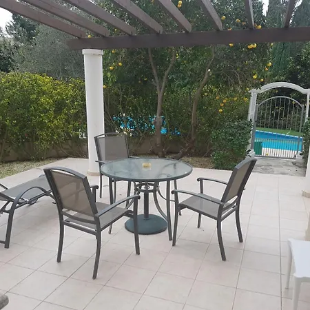 Lovely Garden Appartement *
