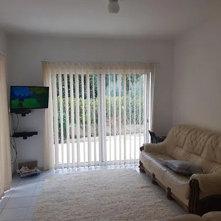 Lovely Garden شقة بافوس